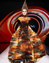 波司登時裝秀閃耀石獅國際時裝周