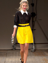 各大知名設(shè)計(jì)師紛紛將“中國(guó)風(fēng)”元素融入時(shí)裝周