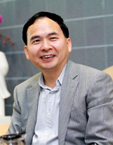 喜得龍董事長林水盤：鞋業(yè)騰龍